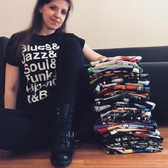 Meet your Posher, Heather - Picture 2 of 2